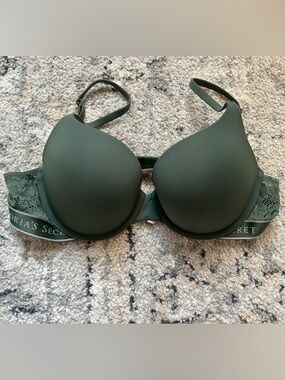 Victoria's Secret Sage Green t-shirt push-up full coverage Bra